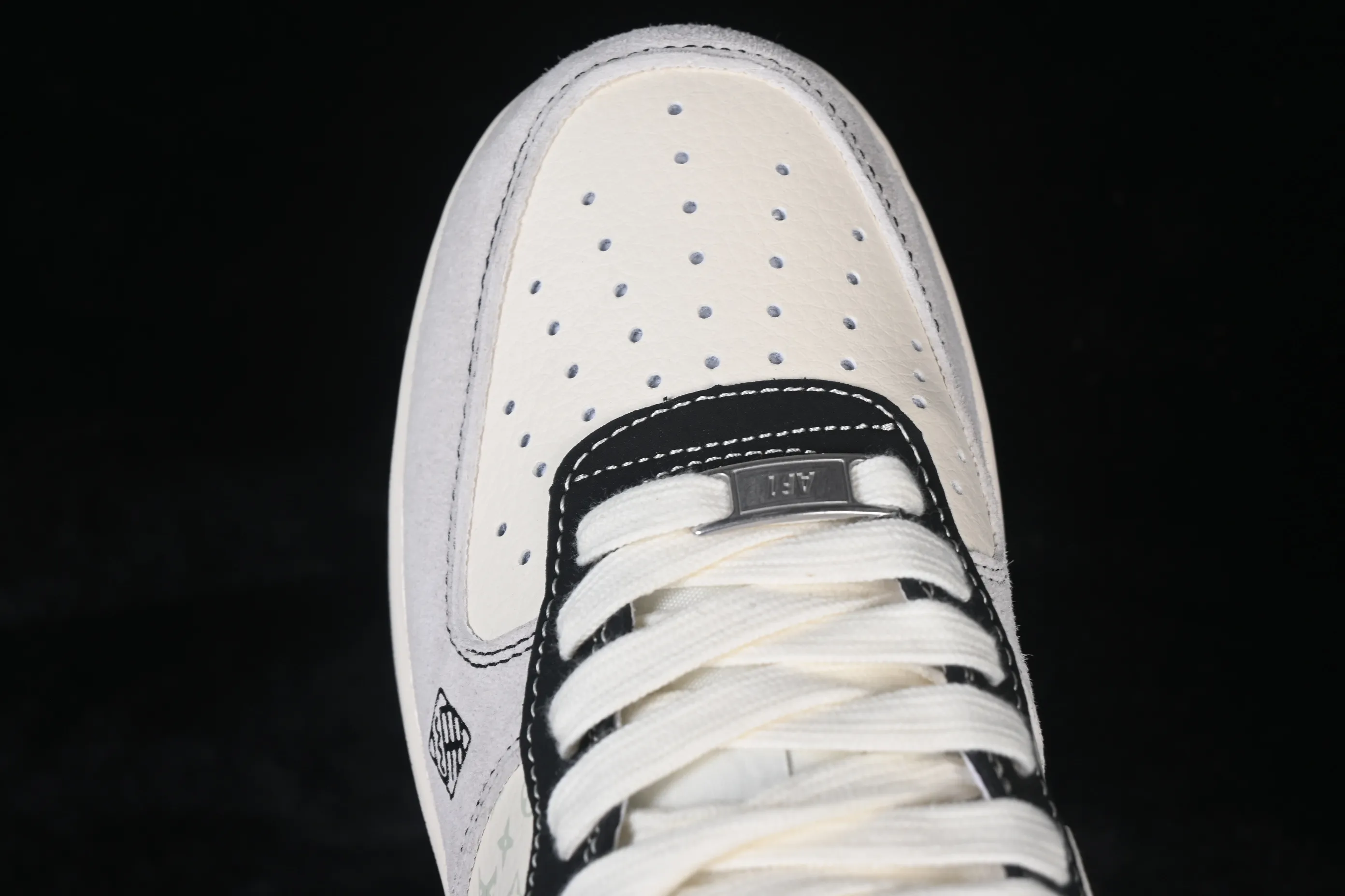 All categories Nk Air Force 1 Air Force series Nk Air Force 1 Low Air Force low-top Nike Air Force 1'07 Low Year of the Horse limited edition off-white Air Force 1 low-top casual sneakers HT5088-635